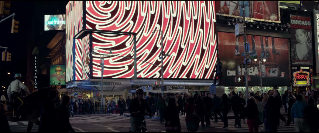 Kowhaiwhai patterns displayed on a New York skyscraper.