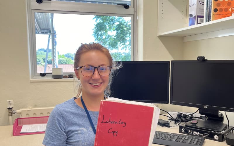 Social media reunites Irish PhD student with vital stolen lab notes | RNZ