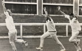 Robert Anderson (centre) celebrates a dismissal along with Geoff Howarth (left) and Mark Burgess (right) during the 1978 test against England.