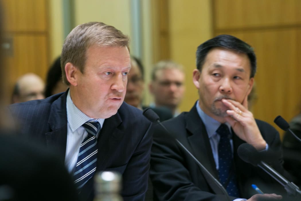 Minister of Health Jonathan Coleman (left) and Director-General of Health Chai Chuah (right) speak to the Health Committee about the budget for 2017.
