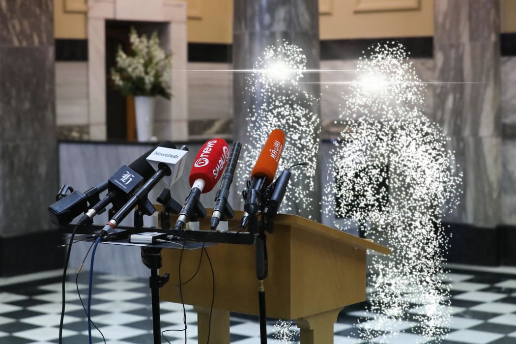 The PM and Leader of the Opposition 'beamed up' mid-press conference