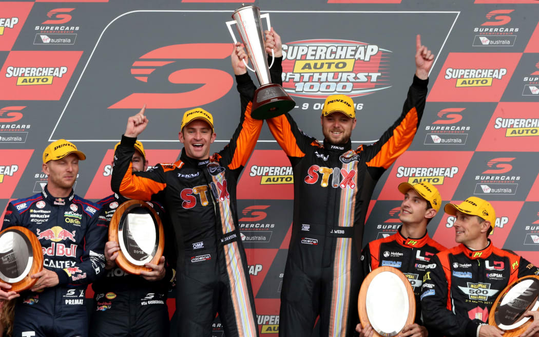 Will Davison and Jonathon Webb win Bathurst 2016.