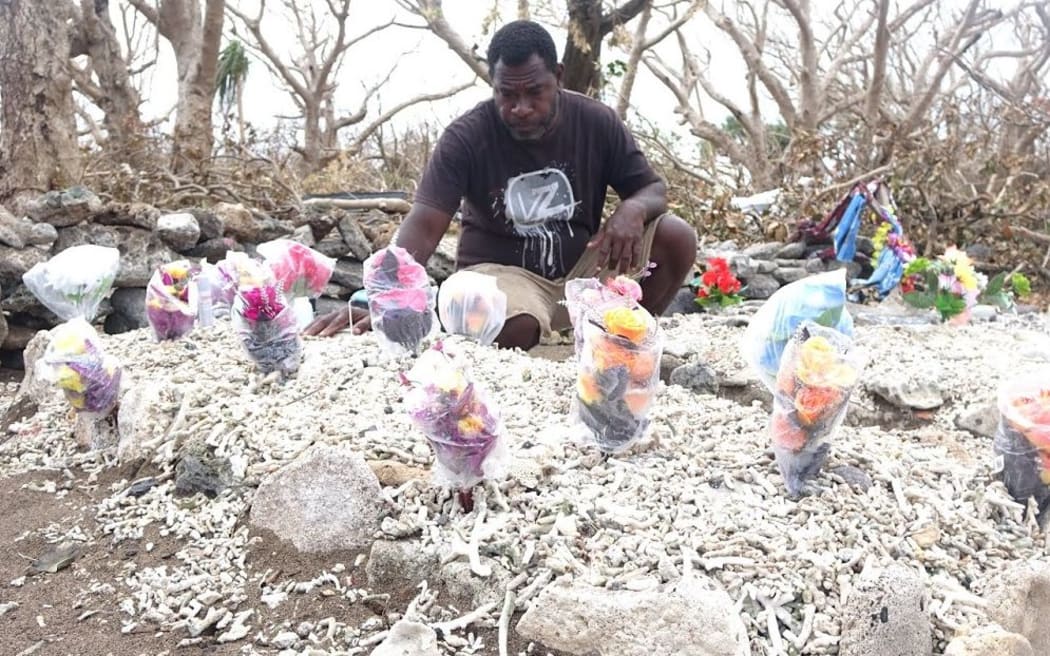 Ishmael Johnson at the grave