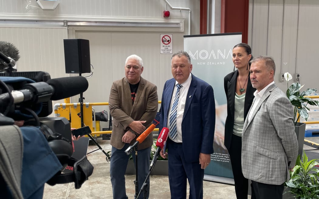 Mark Ngata, Board Chair of Tātai Kōura, Minister Shane Jones, Rachel Taulelei, Board Chair of Moana New Zealand and Dean Moana board director of both Tātai Kōura and Moana New Zealand