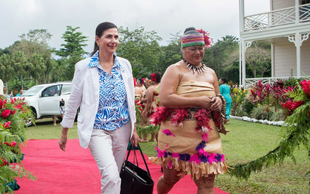 Australia's Minister of International Development, Concetta Fierravanti-Wells (L), arrives for the opening of 48th Pacific Islands Forum (PIF) in Apia, Samoa on September 5, 2017.
The 48th PIF leaders meeting takes place from September 4-8. / AFP PHOTO / KENI LESA