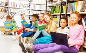 kids reading