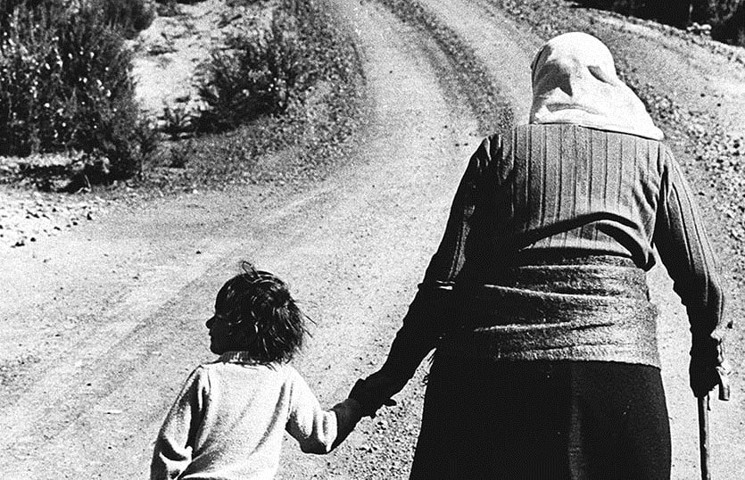 The now famous photo of Dame Whina Cooper setting off on her 1100km march to Parliament with 3-year-old granddaughter Irenee Cooper. Opponents to the SNAs policy are retracing some of the land march steps.