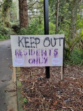Kāwai Purapura erected a sign warning the public to stay out after people started exploring the grounds for exercise at the start of lockdown