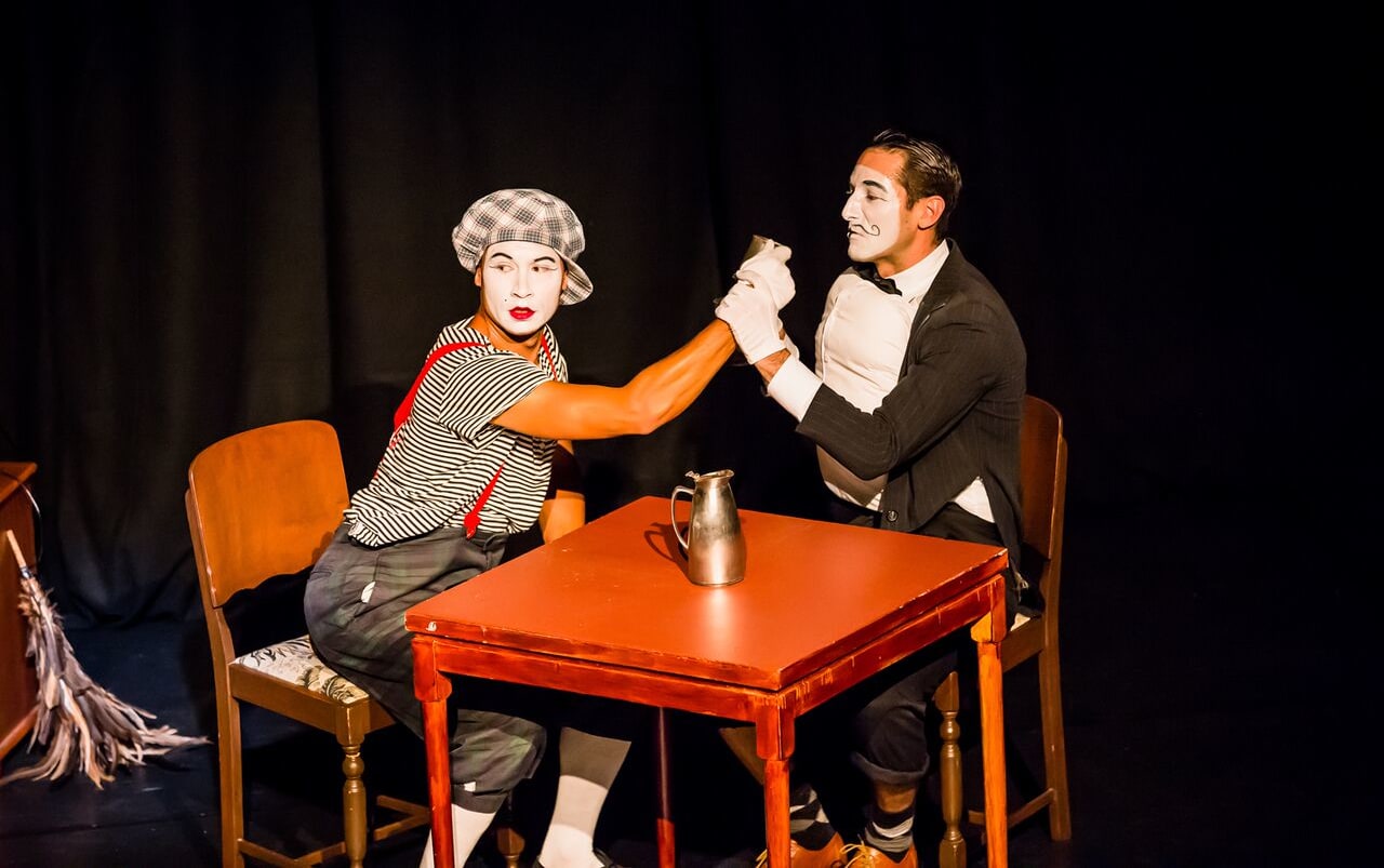 White Face Crew's La Vie Dans Une Marionette