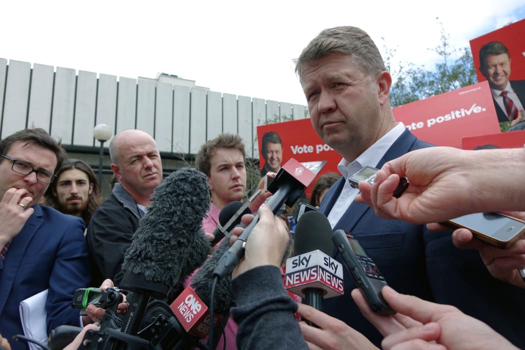 David Cunliffe speaking to media.