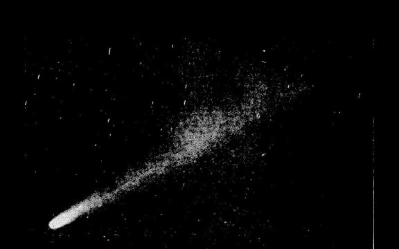 Halley's Comet as photographed on May 4, 1910. (Evening Post, 01 February 1941). Alexander Turnbull Library, Wellington, New Zealand. <a href=