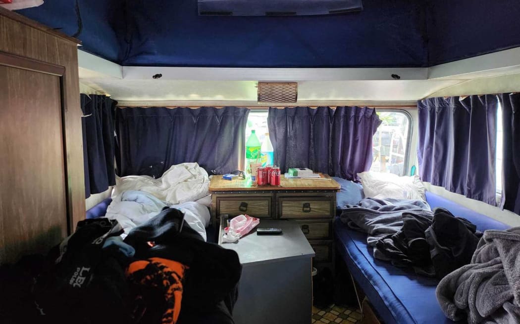 A van which can house two people was loaned to the whānau by a fire station staff.