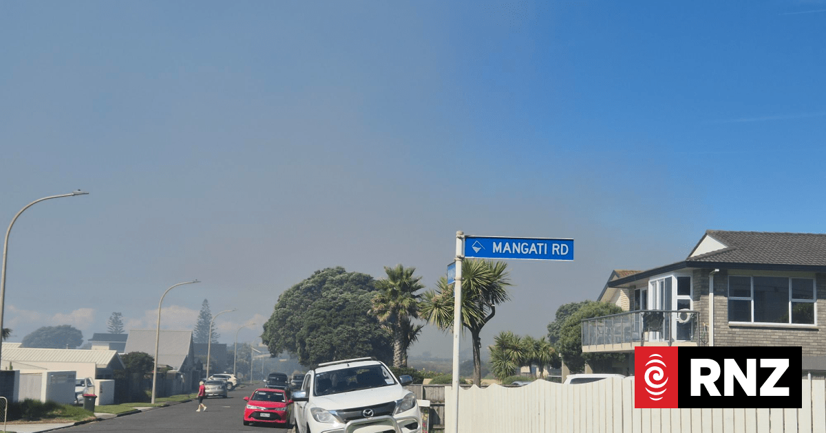 Smoke billows across New Plymouth’s Bell Block and Waitara due to fire