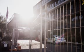 Police at the Grand Mecure Hotel in Wellington, which is being used as a managed isolation facility.