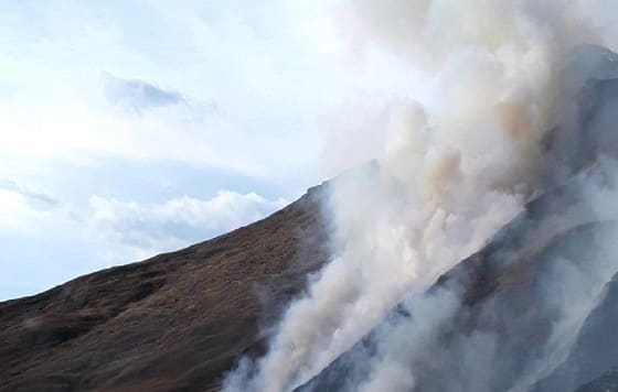 A controlled burn on Ben Lomond  breached its containment line, 9 September 2020.