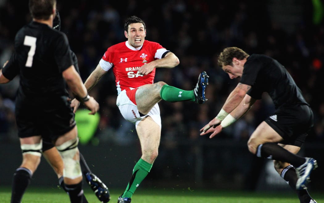 Stephen Jones playing a Test for Wales against the All Blacks in 2010.