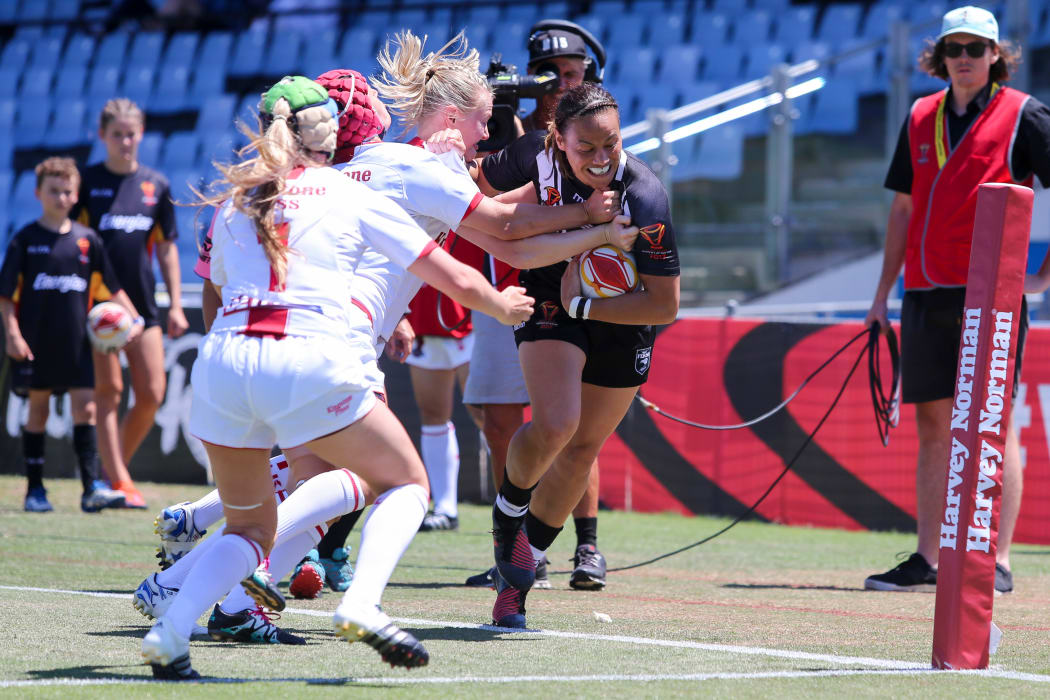 Honey Hireme scores against England
