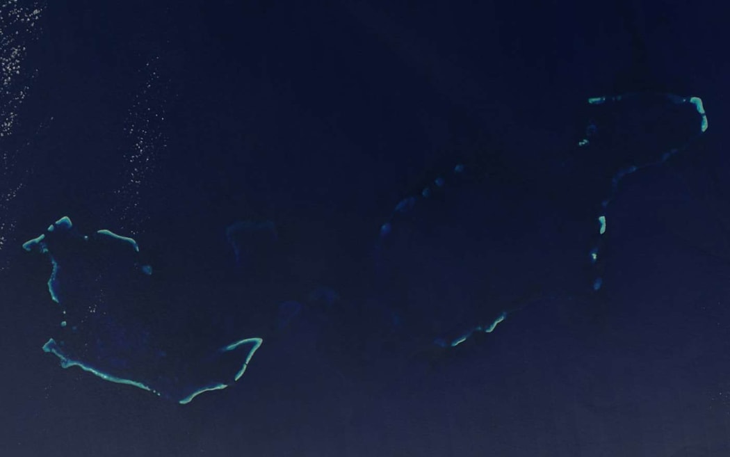 Chesterfield Islands and Bampton Reef.