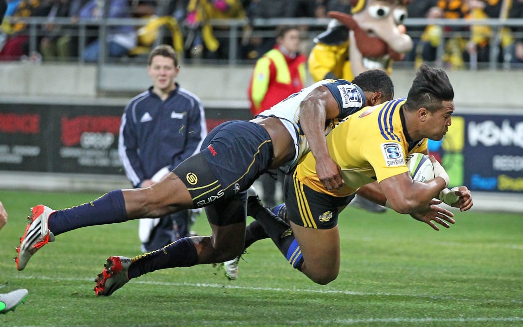 Julian Savea scores in Super Rugby semi-final win over Brumbies 2015.