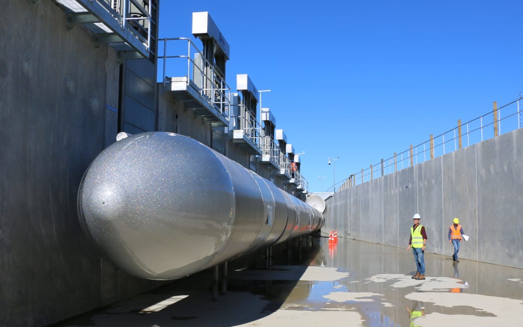 A state-of-the art fish screening facility in mid-Canterbury prevents fish from entering the Rangitata diversion race intake at Klondyke and being swept into the 67km-long canal scheme.