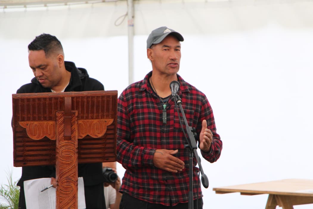 Dean Hawkins talks about the four fisherman who were shot and killed by Captain Cook and his crew.