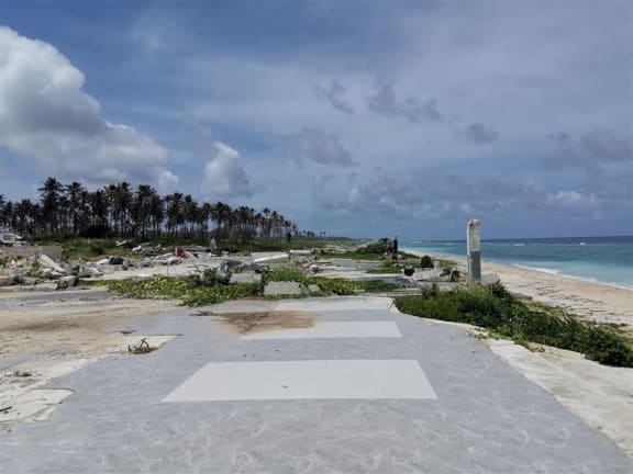 Kanokupolu beach with the destroyed Liku’alofa resort.