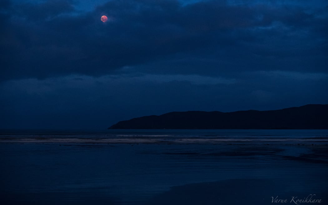 The eclipse seen from Paraparaumu Beach.