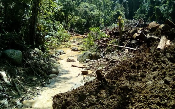 There were reports from inspections carried out on site by Solomon Water of possible sources of the turbidity (dirty water) at Kongulai Water Source.