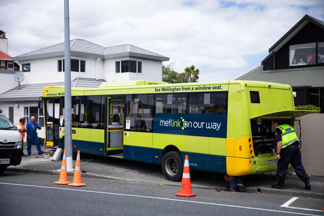 Bus crash in Lower Hutt
