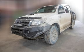 Police are continuing to appeal for and information on a white 2012 Toyota Hilux flat deck Ute, with no registration plates, an orange hazard light on the roof and aluminium dog cages on the back.