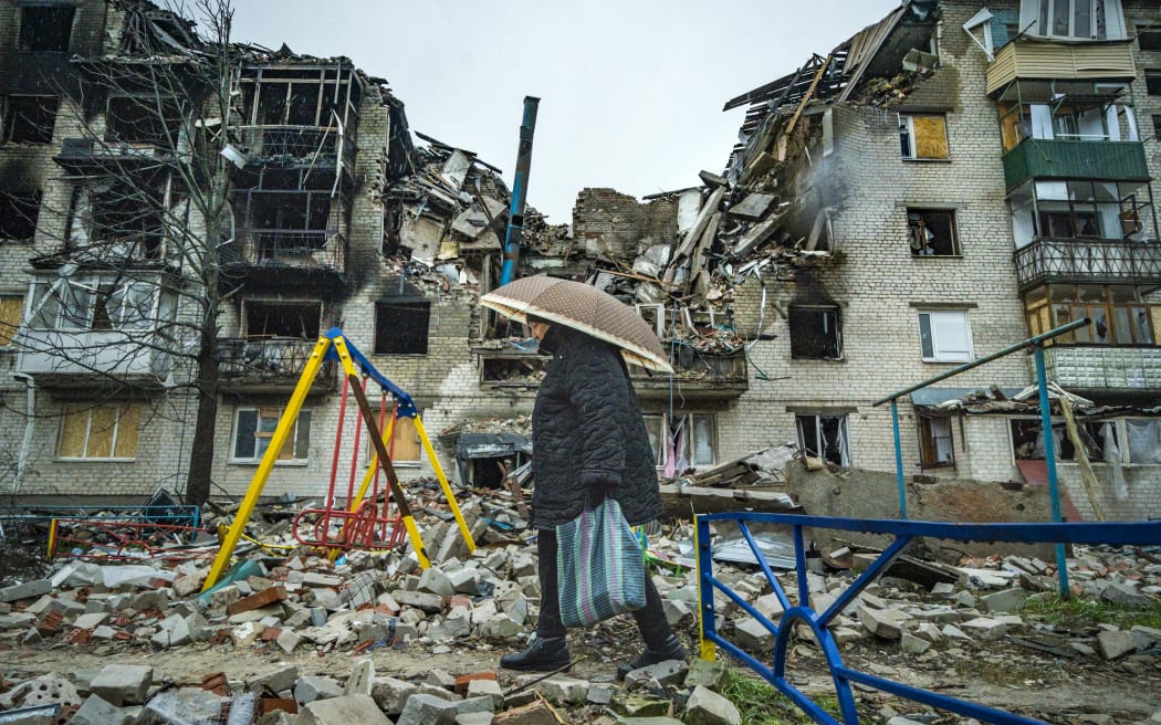 A building destroyed by a Russian rocket strike in Sviatohirsk city during fighting between Ukrainian and Russian forces in the Donetsk region of Ukraine, on 17 December, 2022.