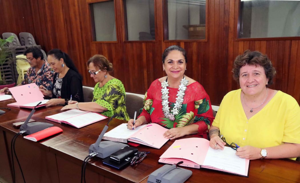 Agreement signed in Tahiti to end demonstrations by French Polynesia's agency for families.