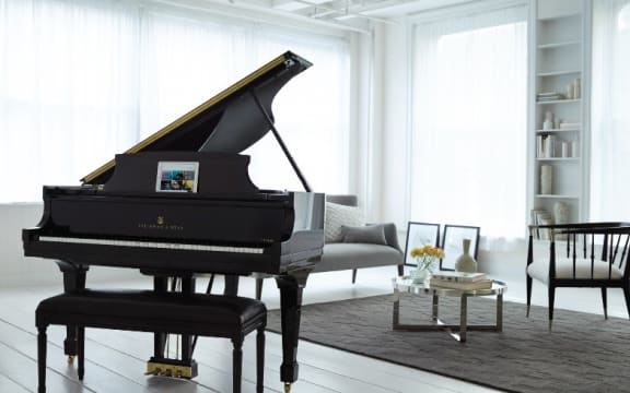 Steinway & Sons Spirio piano