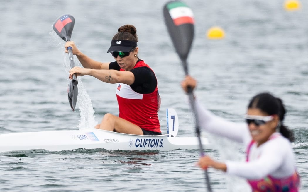 Samalulu Clifton (Samoa) on the water in the women’s kayak single 500m. She will compete again in the quarterfinals. Photo: Kirk Corrie/ONOC