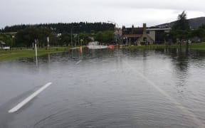 The view towards the Wanaka shops on Ardmore Street.