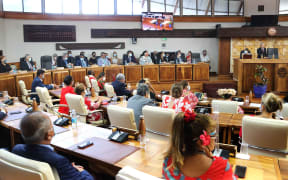 Edouard Fritch presents his reshuffled government