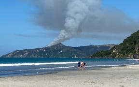 Crews are responding to a scrub fire in Kūaotunu.