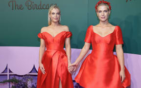 MELBOURNE, AUSTRALIA - NOVEMBER 07: Eliza Spencer and Amelia Spencer pose for a photo during 2023 Melbourne Cup Day at Flemington Racecourse on November 07, 2023 in Melbourne, Australia. (Photo by Sam Tabone/Getty Images)