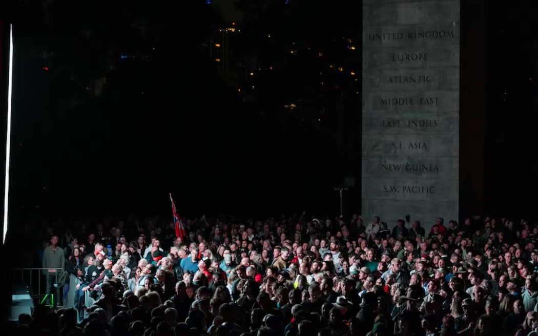 Jeering at Anzac Day service in Melbourne
