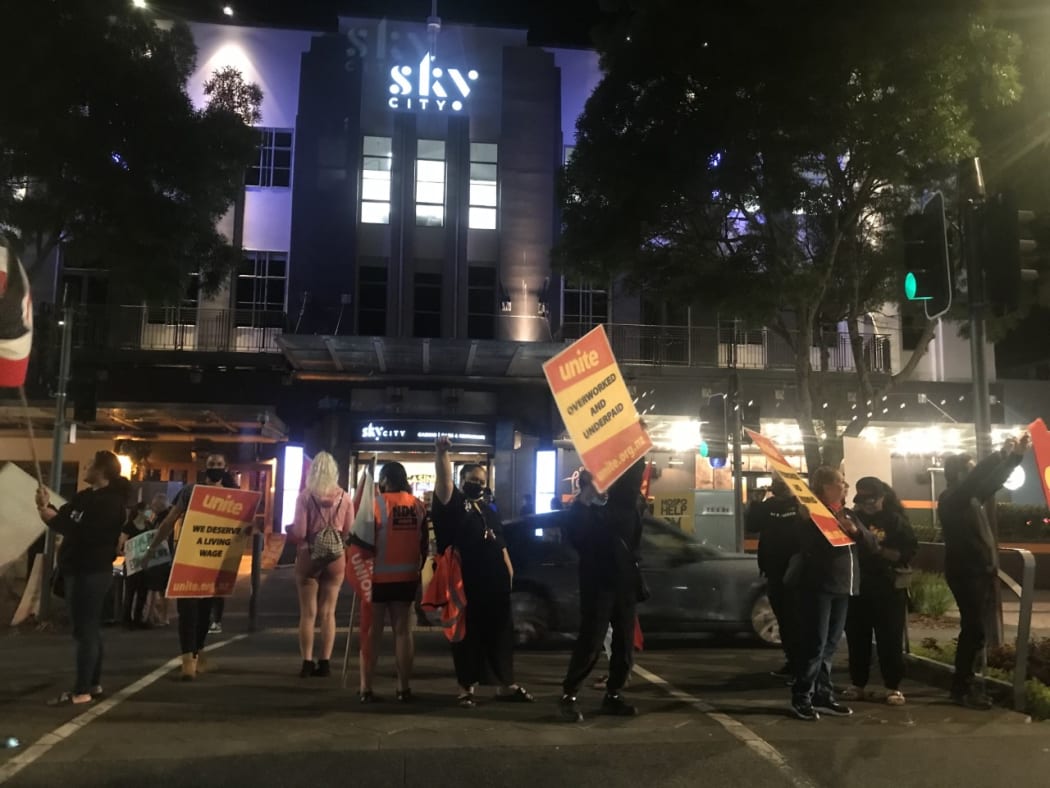 Staff at SkyCity casino in Hamilton walked off the job at 10pm on 31 December 2021.