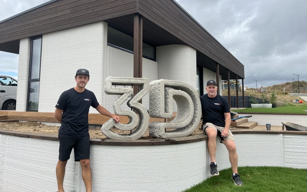 Nick Lane and Johnny Gordon - Iconic with a 3D printed house in Hamilton