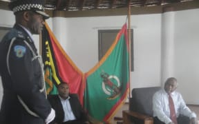 Vanuatu police commissioner Albert Nalpini meets President Lonsdale