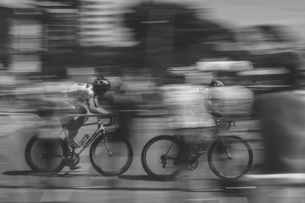Brazil cycle race (Photo by Maico Amorim on Unsplash)