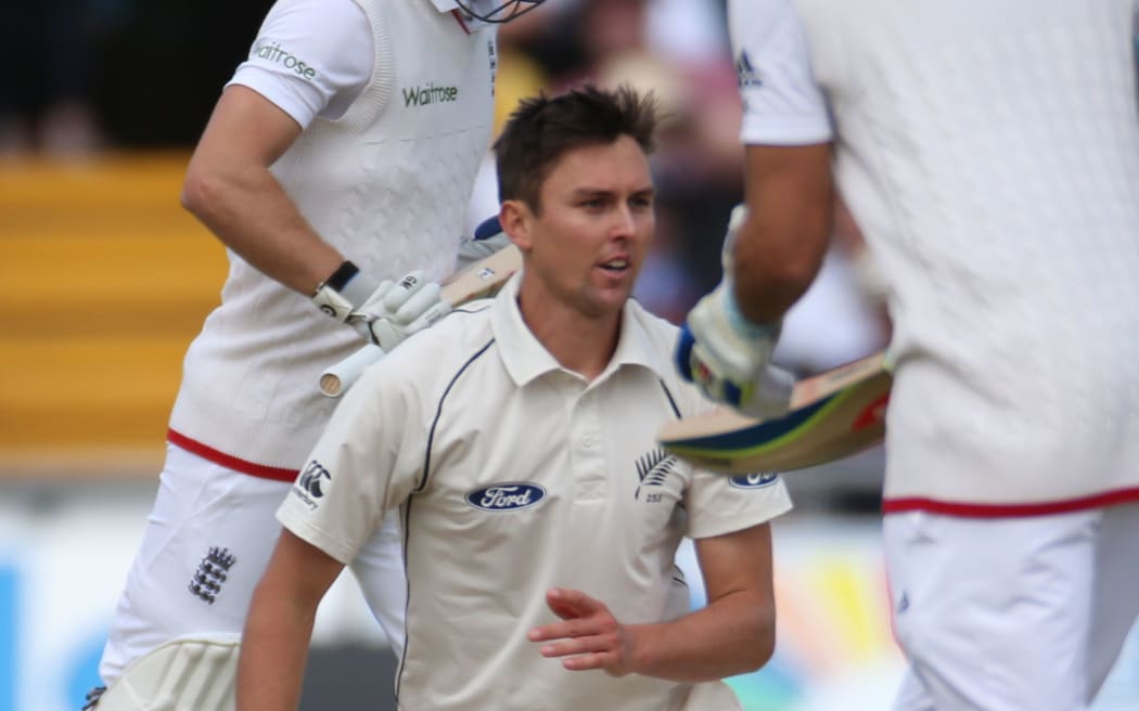 The New Zealand paceman Trent Boult bowling in the second test against England.