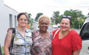 Jemima Garrett, second left, with Pacific Islands media practitioners Dorothy Wickham, and Lisa Williams an during a Pacific Islands Forum meeting in May 2019.