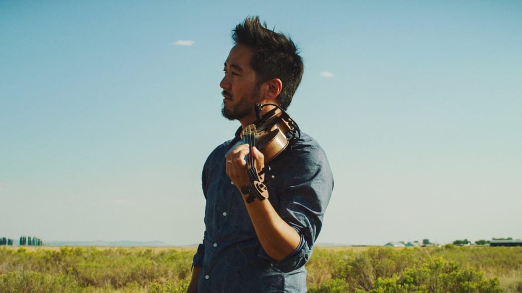 Violinist Kishi Bashi