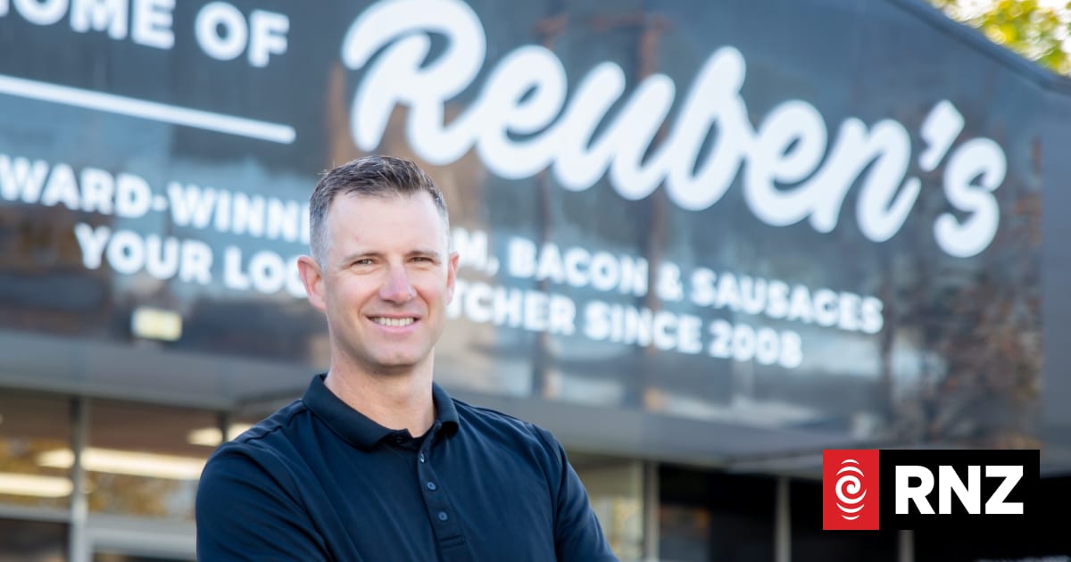 West Auckland butcher gets 1000 applications for meat packer job
