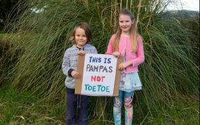 Ryan (L) and Eden Fearnside