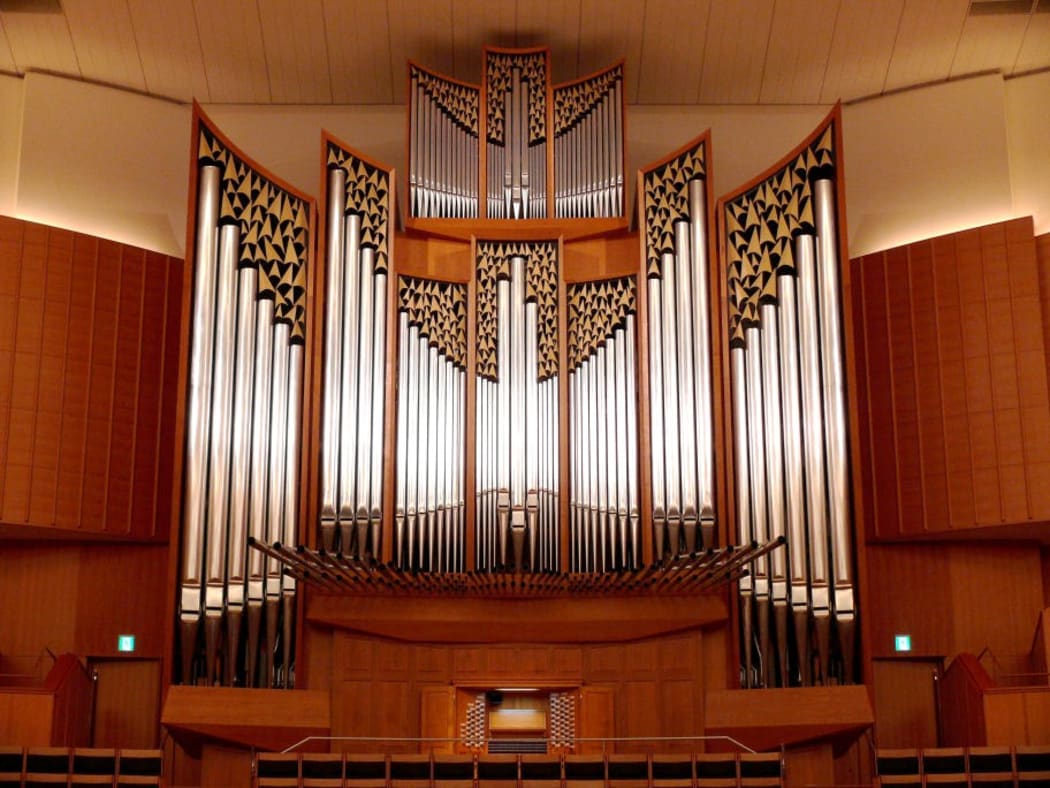 Organ at Kitara