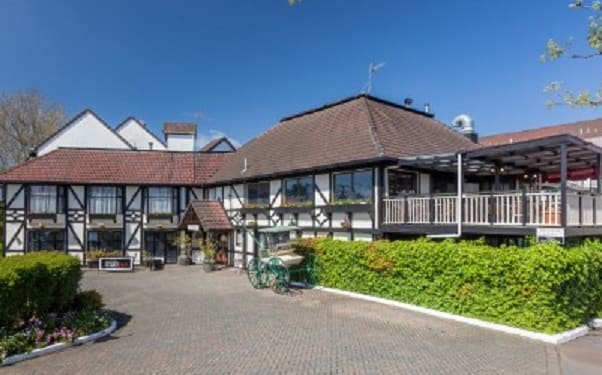 The Surrey Hotel in Greylynn - built in the Tudor age (1989)